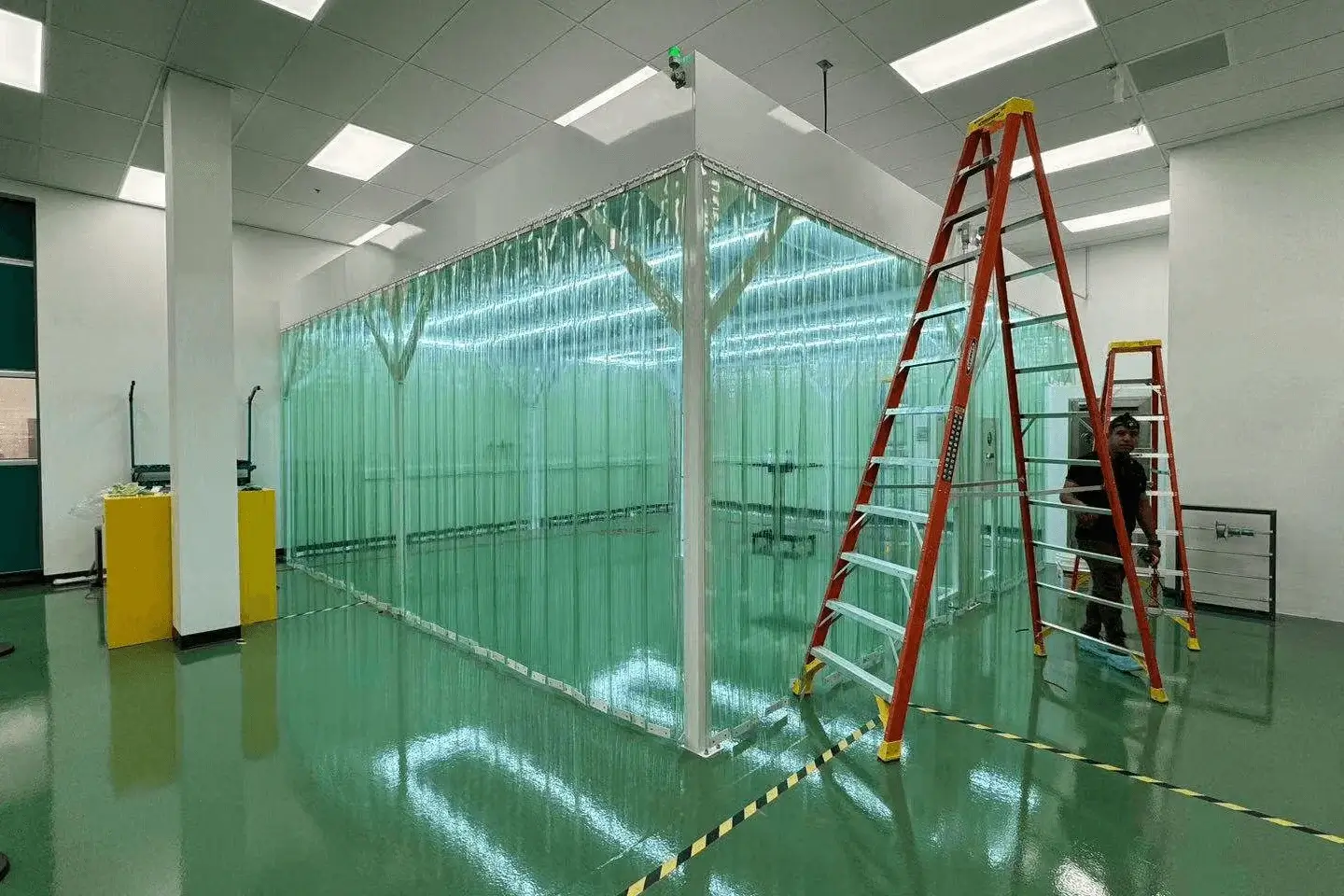02 YNClean Softwall Cleanroom