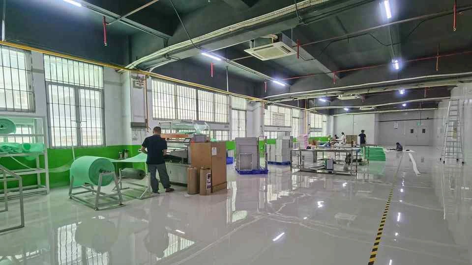Yaningclean Facility Air Filter Element Workshop